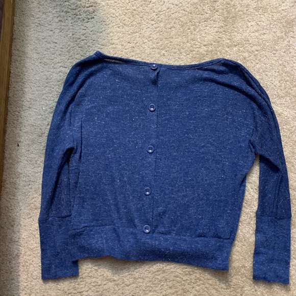 Women’s long sleeve - Picture 2 of 3